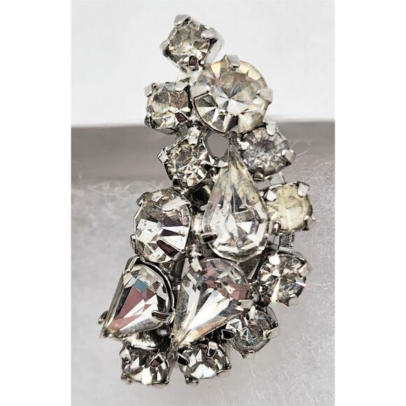 EARRINGS-JULIANA D&E-Vintage-Multi Clear Rhinestones-Leaf Shaped-Clip On - Picture 7 of 12